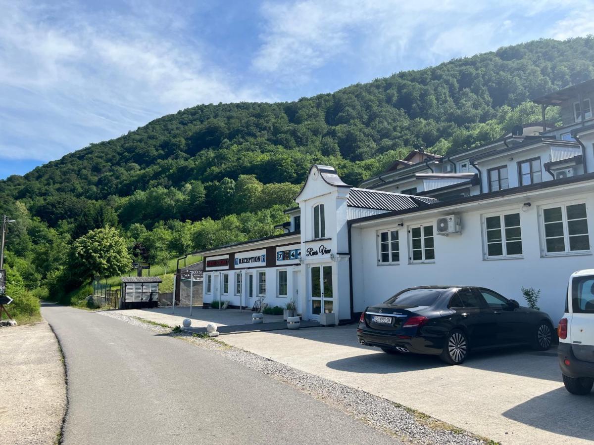 Rooms And Apartments Neron Bihac Lohovo Bagian luar foto