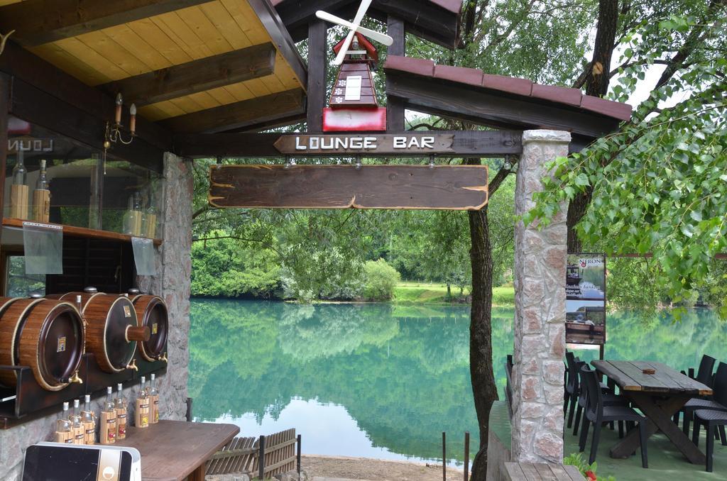 Rooms And Apartments Neron Bihac Lohovo Bagian luar foto