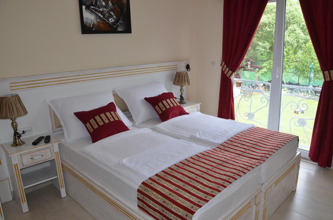 Rooms And Apartments Neron Bihac Lohovo Bagian luar foto